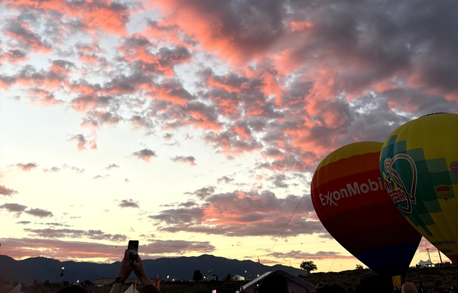 Photograph of Balloon Fiesta3 at Albuquerque, New Mexico.