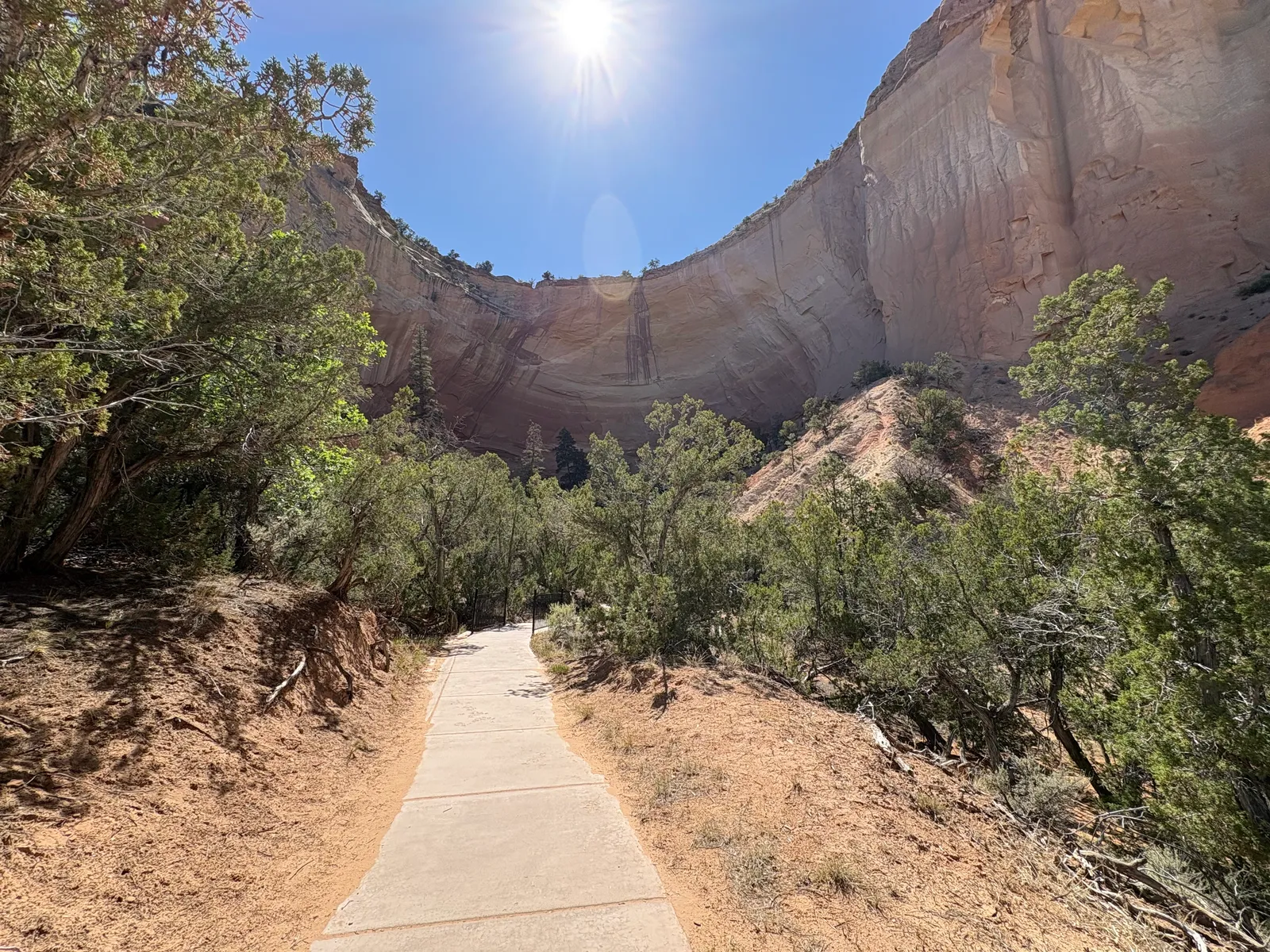 Photograph of Echo Amphitheater3 at Echo Amphitheater, New Mexico.