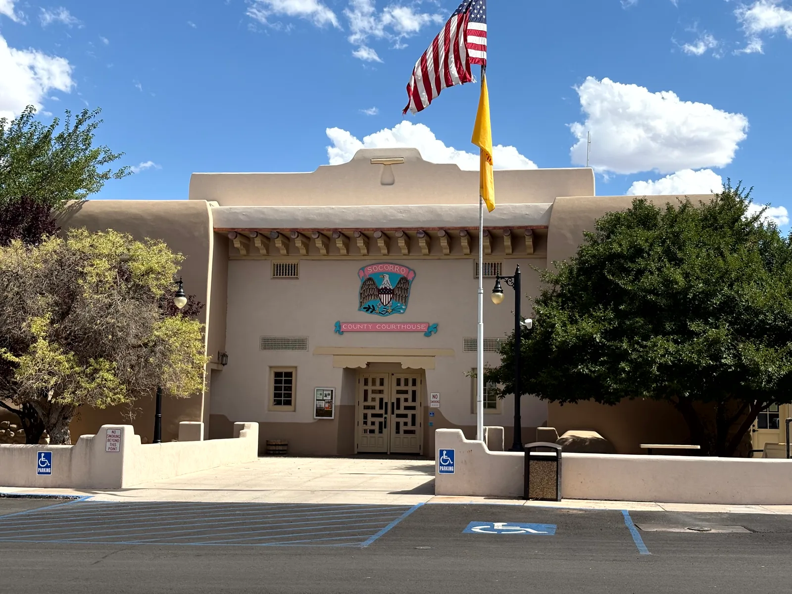 Photograph of Plaza3 at Socorro, New Mexico.