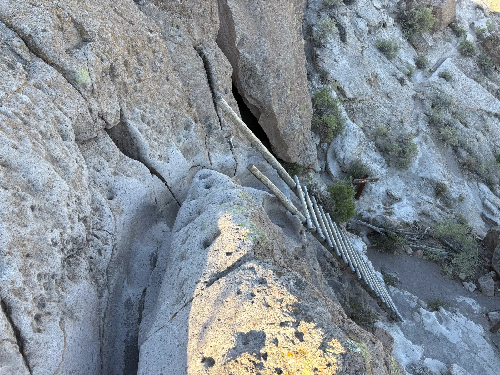 Photograph of Tsankawi Ladder3 at Tsankawi Prehistoric Site, New Mexico.