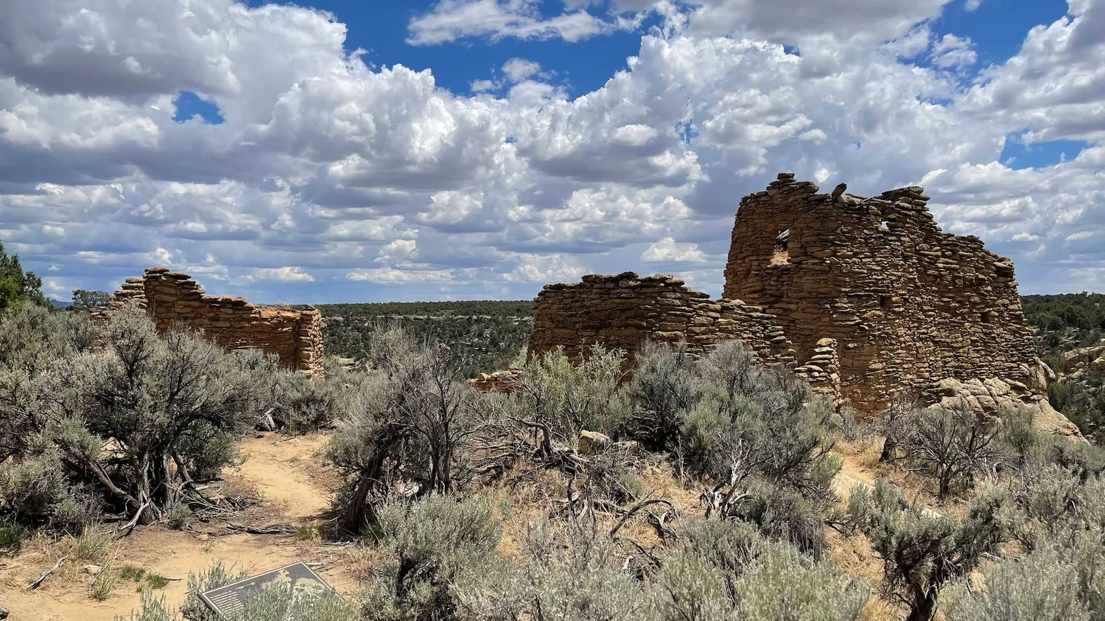 Scenic view of Frances Canyon Pueblito